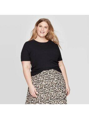 Ava & Viv Plus Size Black Short Sleeve T-Shirt